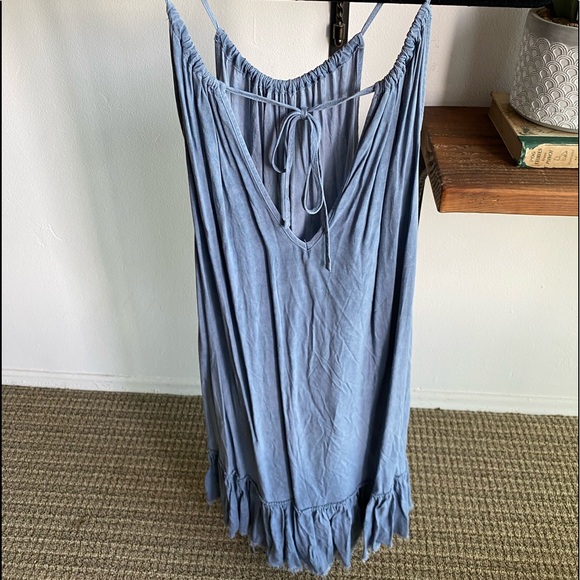 Cute flowy blue summer dress! - Picture 2 of 4